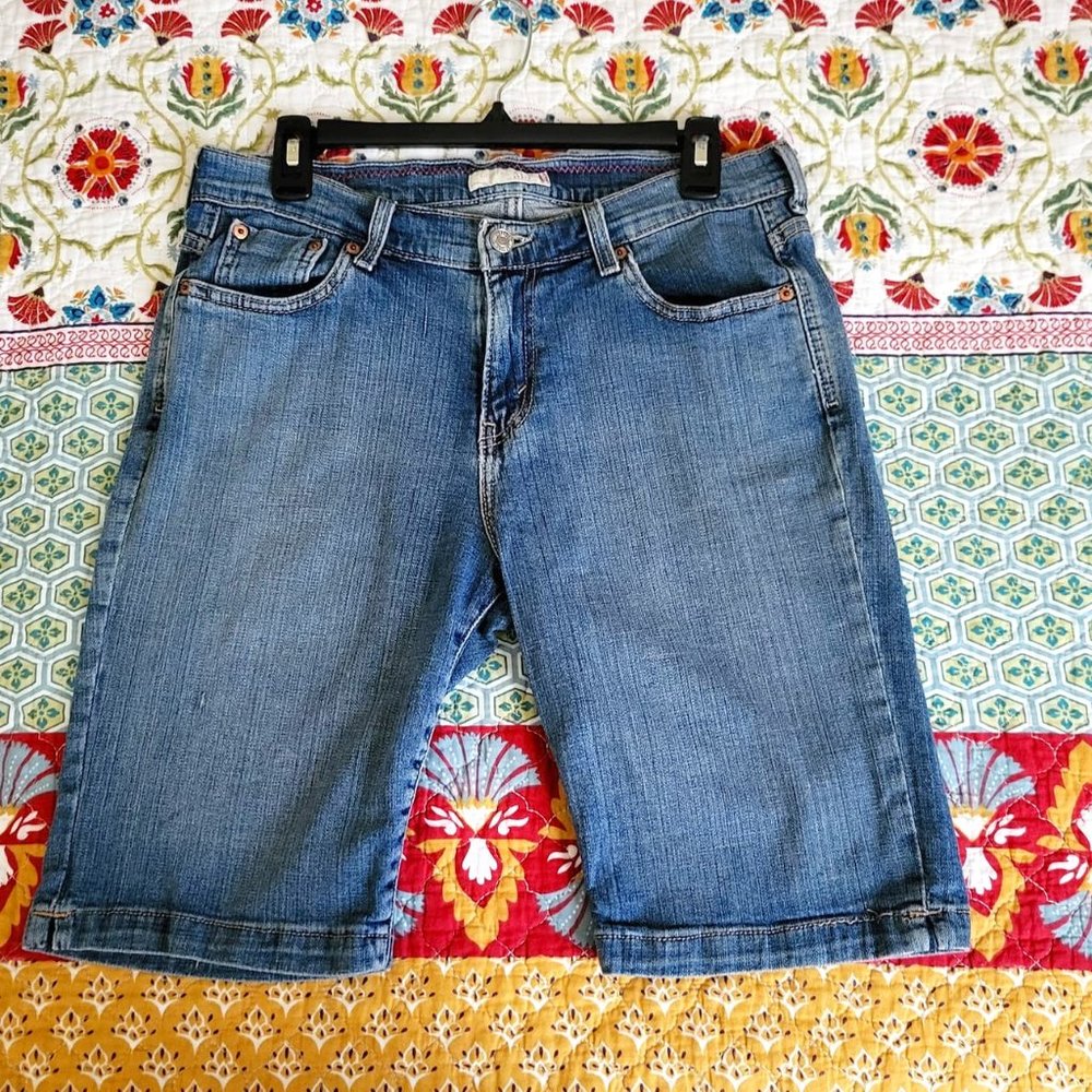 Women's Levi's 515 Bermuda Shorts, size 10